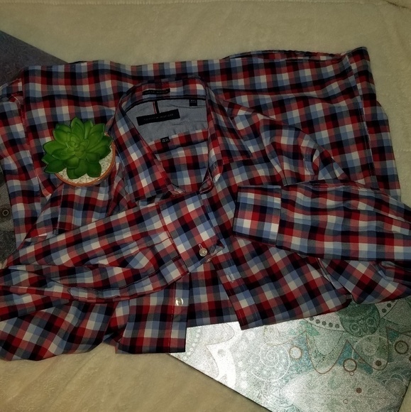 TOMMY Hilfiger button-down shirt - Picture 2 of 4